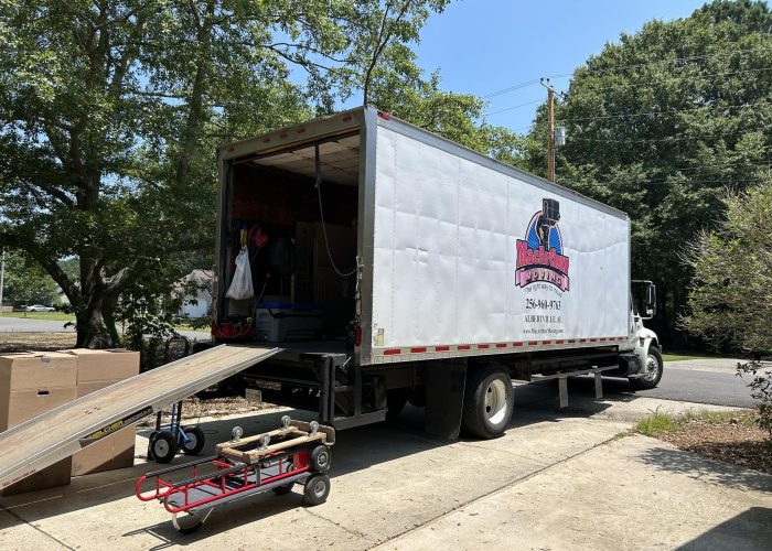 MacArthur Moving fleet